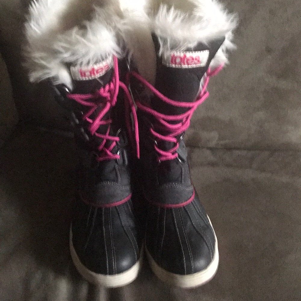 Girls boots